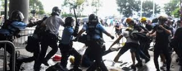 Se produjeron manifestaciones en el Parlamento de Hong Kong