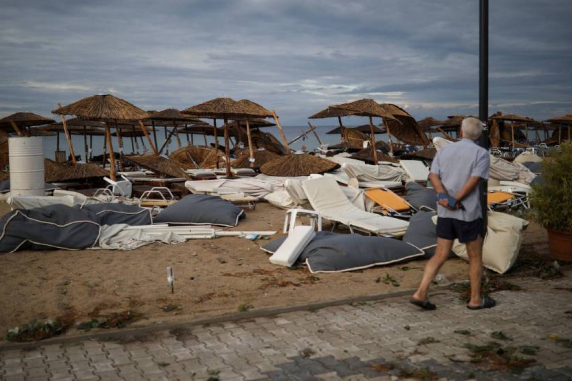 Fuerte temporal al norte de Grecia causa muertos y decenas de heridos