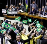 Brasil: Por amplia mayoría se aprobó la ley de pensiones impuestas por Bolsonaro