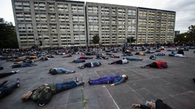 Quiénes eran Los Halcones, el brutal grupo paramilitar mexicano que aparece en la película 